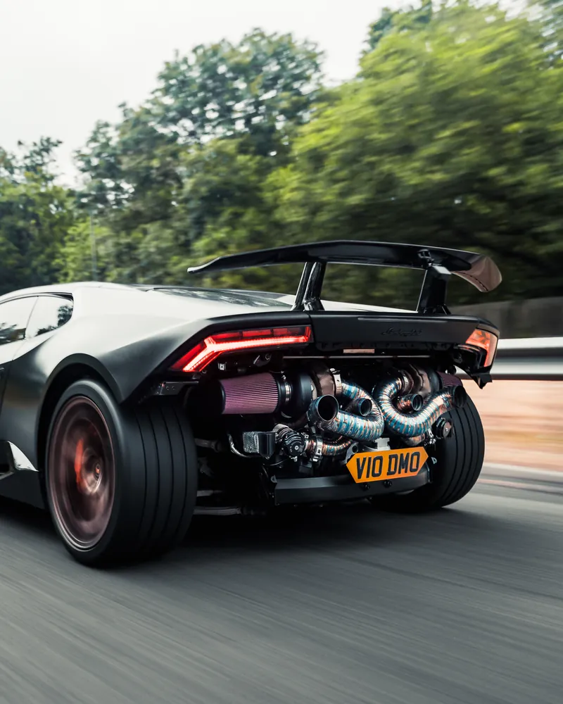 V10 exposed turbos — Private client